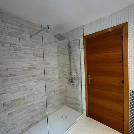 Hilda's Queen Private Bathroom Accommodatie bij particulieren Roses